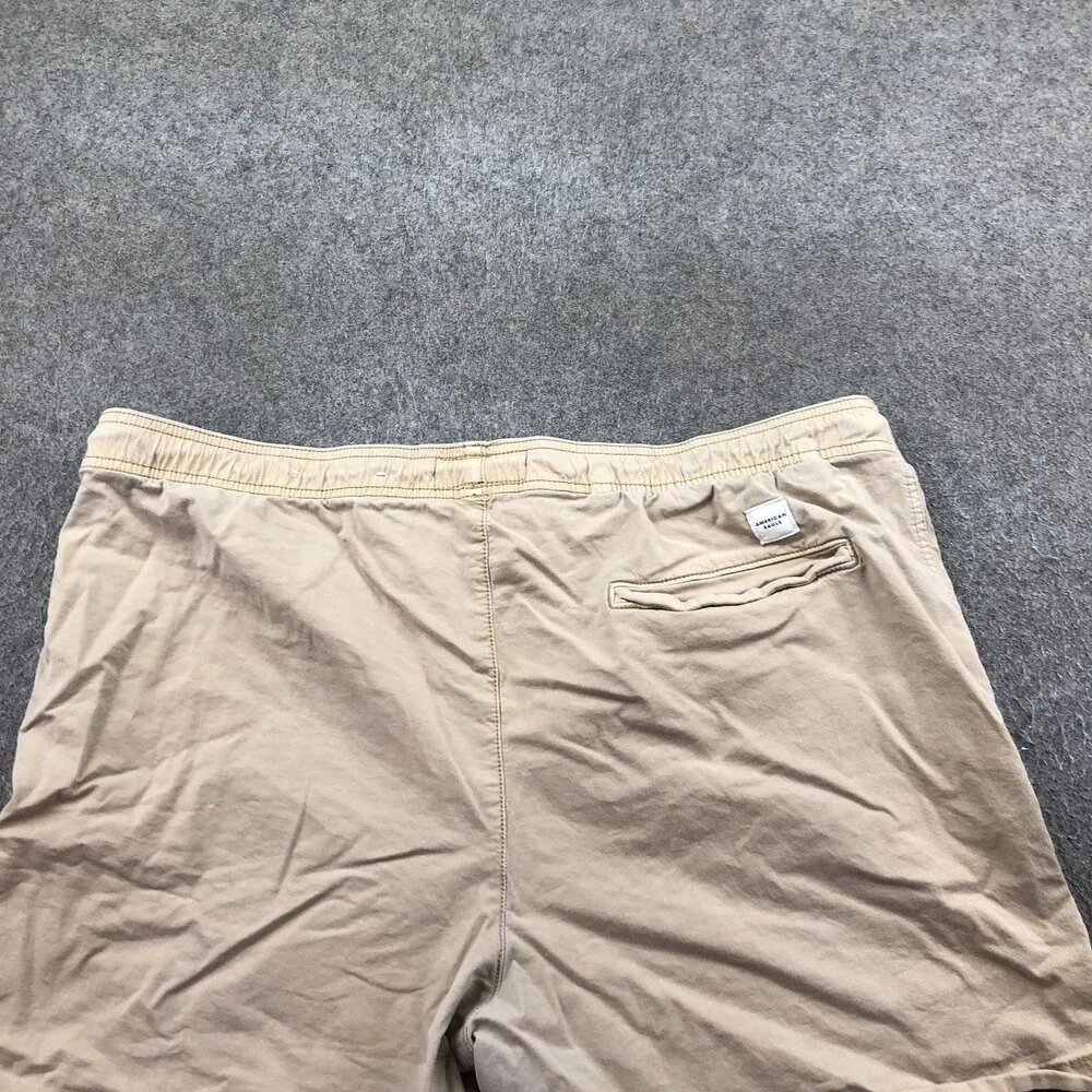American Eagle Outfitters Shorts Mens XL Beige Chino Elastic Waist 7 Inseam